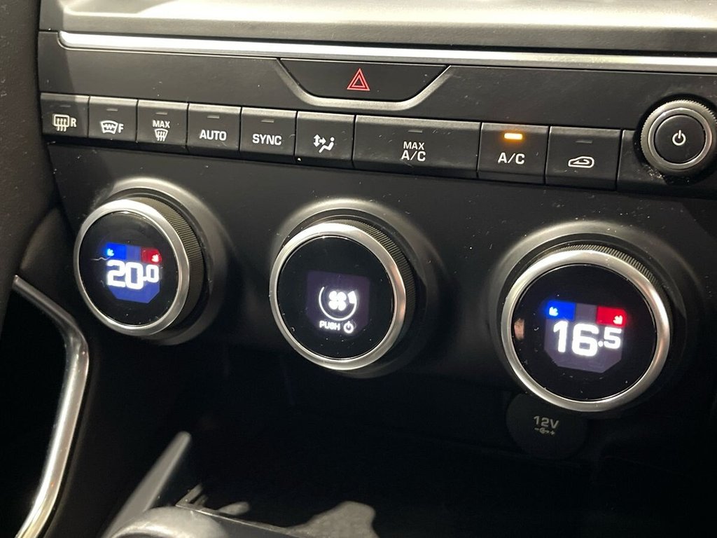 Used Jaguar E-Pace 2018 for sale - 77534316: Photo 17