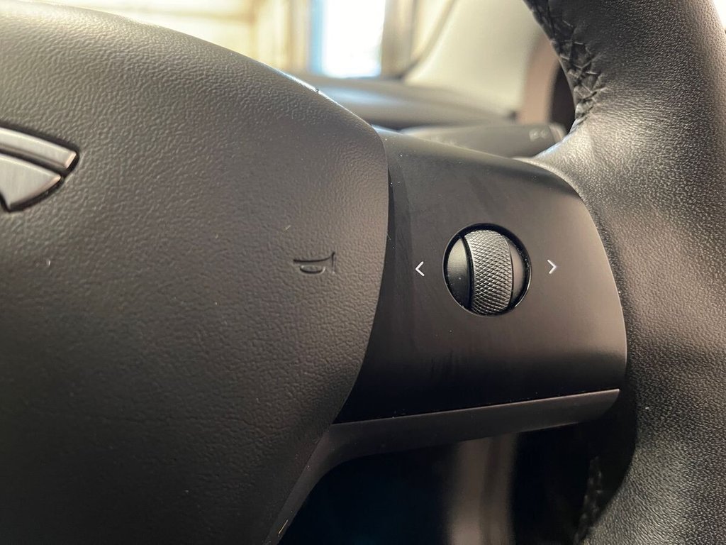 Used Tesla Model 3 2020 for sale - 77319669: Photo 26