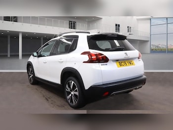 Used Peugeot 2008 2019 for sale - 76610242: Photo