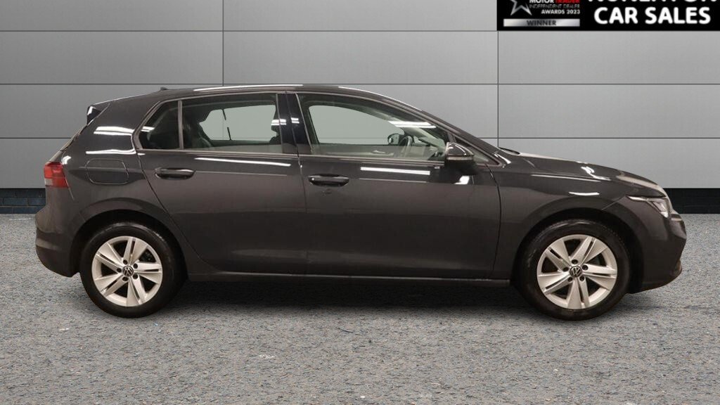 Used Volkswagen Golf 2024 for sale - 77464082: Photo 2