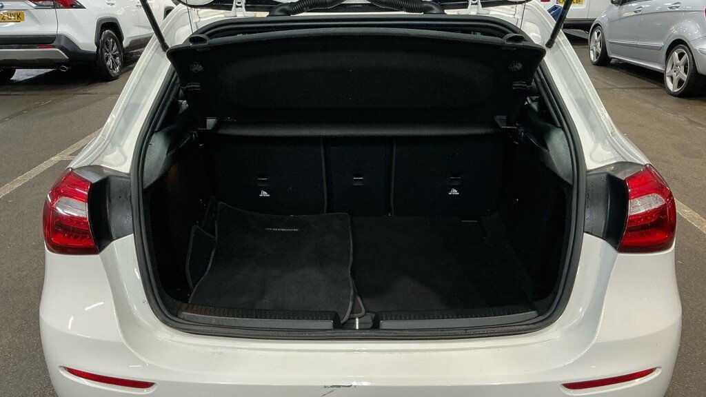 Used Mercedes-Benz A-Class 2019 for sale - 77534436: Photo 12