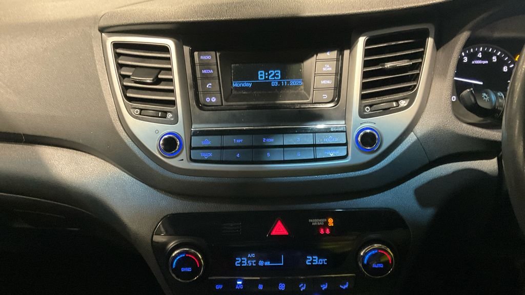 Used Hyundai TUCSON 2018 for sale - 76474668: Photo 11