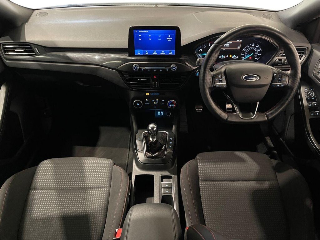 Used Ford Focus 2021 for sale - 76092497: Photo 10