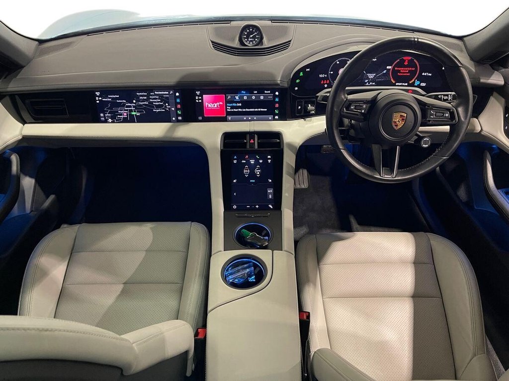 Used Porsche Taycan 2022 for sale - 77673706: Photo 10