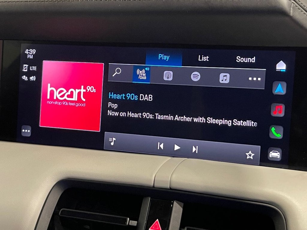 Used Porsche Taycan 2022 for sale - 77673706: Photo 11