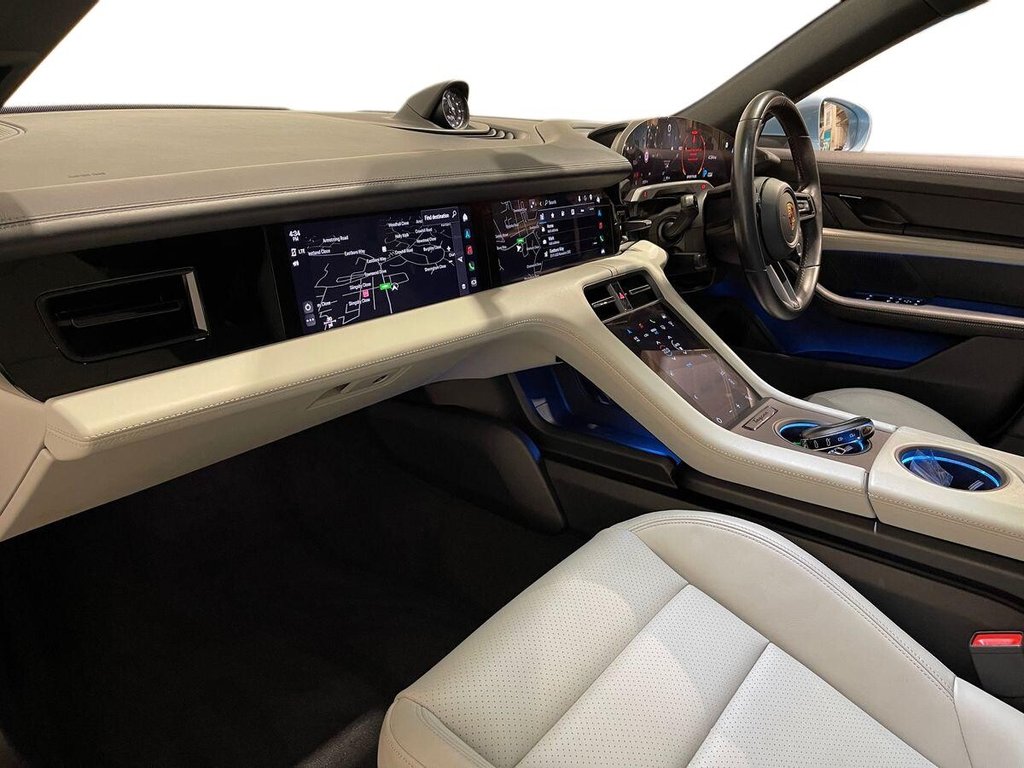 Used Porsche Taycan 2022 for sale - 77673706: Photo 15