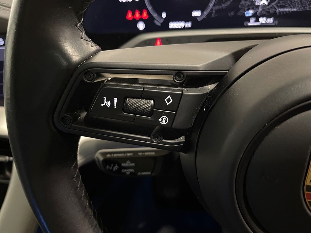 Used Porsche Taycan 2022 for sale - 77673706: Photo 25