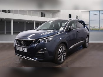 Used Peugeot 5008 2019 for sale - 76966242: Photo