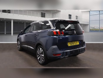 Used Peugeot 5008 2019 for sale - 76966242: Photo