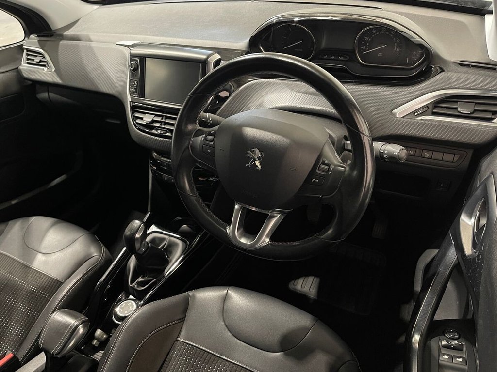 Used Peugeot 2008 2016 for sale - 76417352: Photo 9