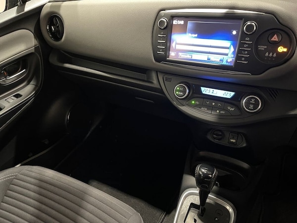Used Toyota Yaris 2019 for sale - 76223521: Photo 16