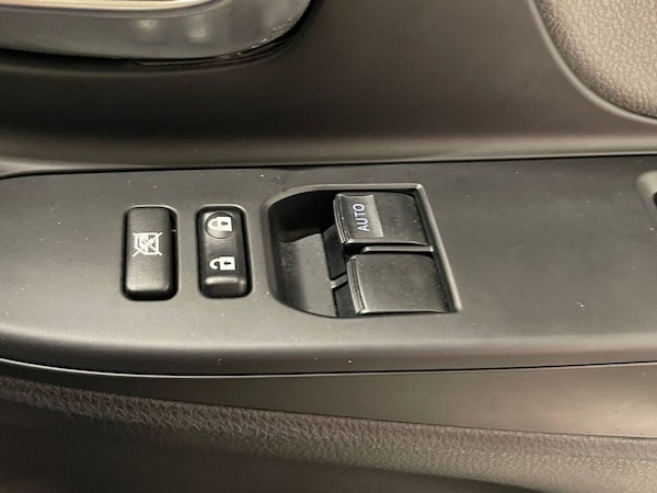 Used Toyota Yaris 2019 for sale - 76223521: Photo 18