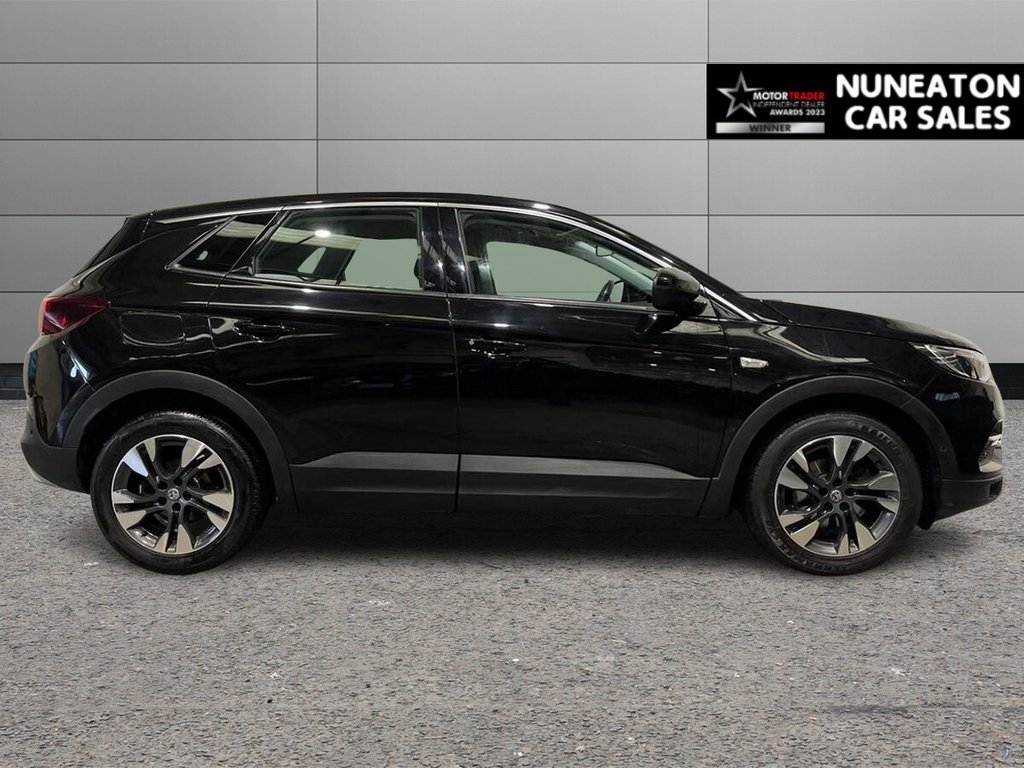 Used Vauxhall Grandland X 2018 for sale - 77236418: Photo 2