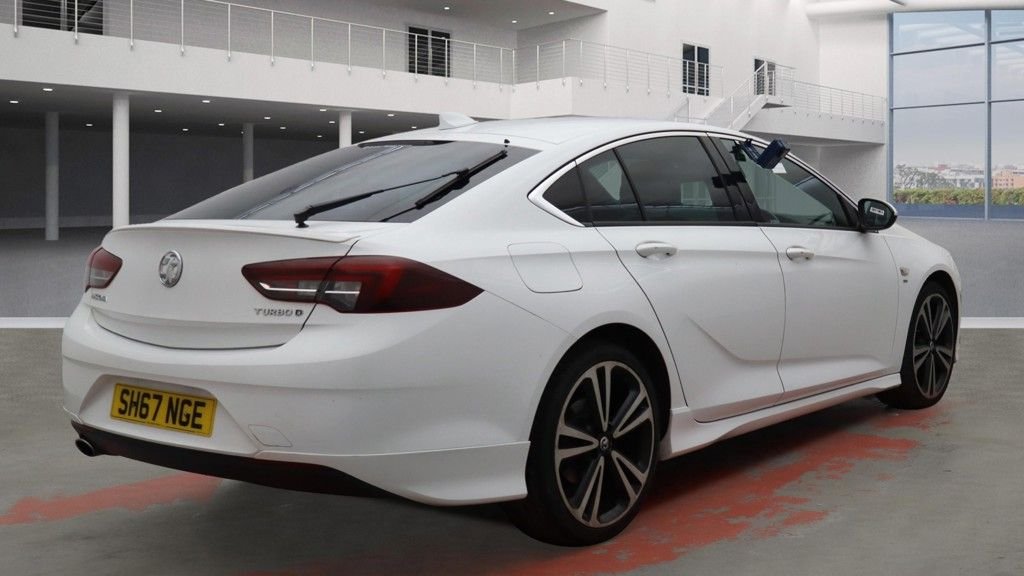 Used Vauxhall Insignia 2017 for sale - 76535963: Photo 4