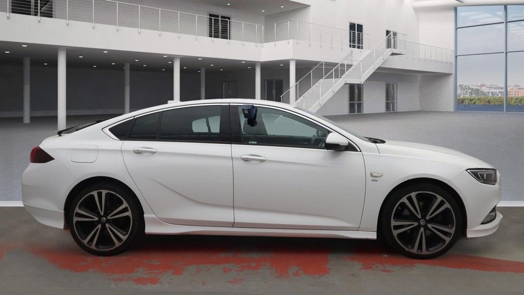 Used Vauxhall Insignia 2017 for sale - 76535963: Photo 5