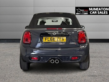 Used MINI Convertible 2018 for sale - 79072665: Photo