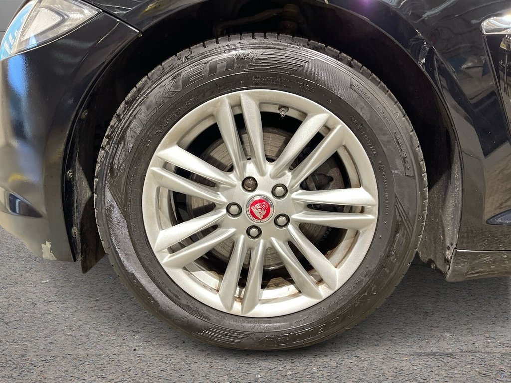 Used Jaguar XF 2015 for sale - 77534315: Photo 12