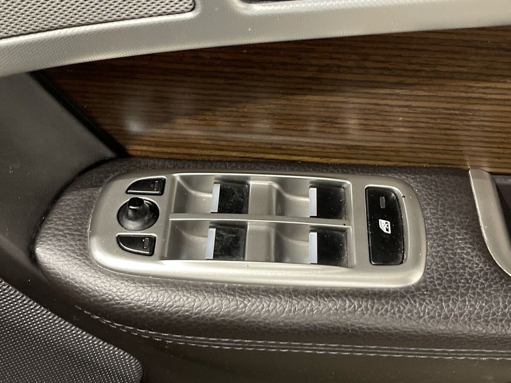 Used Jaguar XF 2015 for sale - 77534315: Photo 18