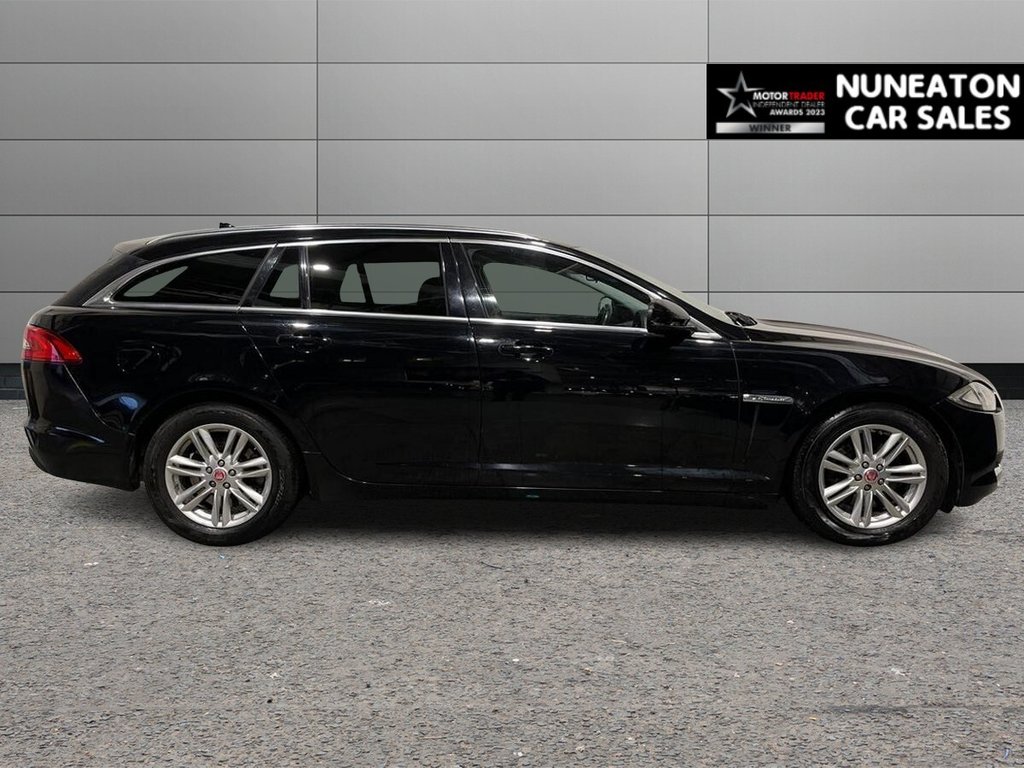 Used Jaguar XF 2015 for sale - 77534315: Photo 2