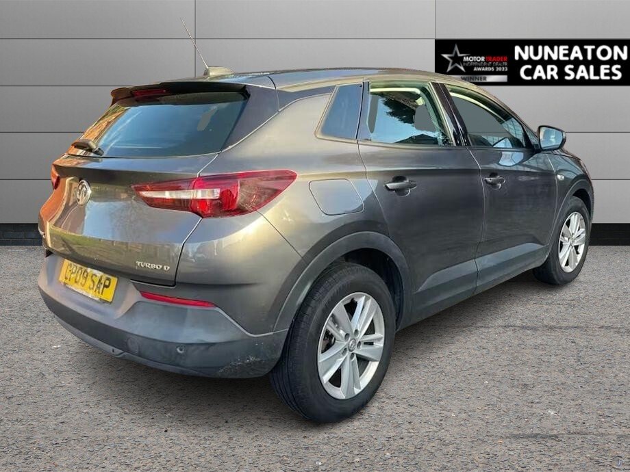 Used Vauxhall Grandland X 2018 for sale - 78172345: Photo 2
