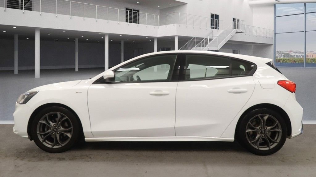 Used Ford Focus 2019 for sale - 76570305: Photo 6