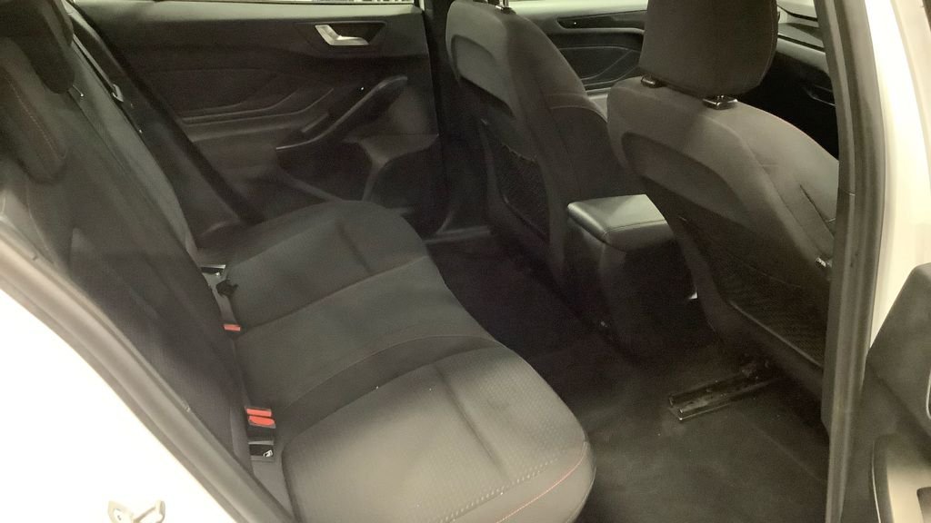 Used Ford Focus 2019 for sale - 76570305: Photo 8