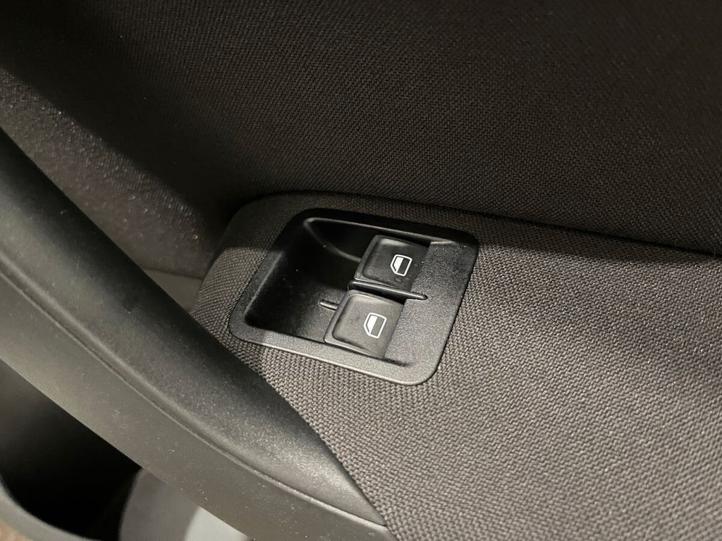 Used Volkswagen Polo 2016 for sale - 77533877: Photo 18