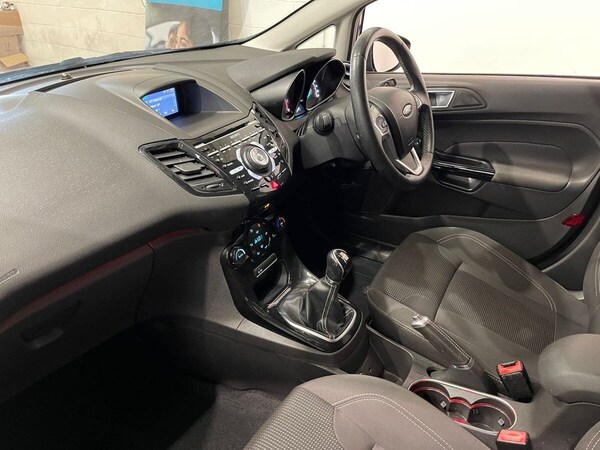 Used Ford Fiesta 2017 for sale - 75122091: Photo 11