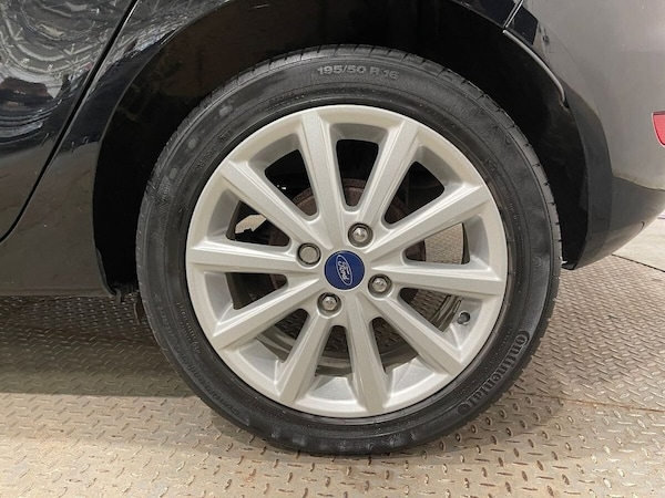 Used Ford Fiesta 2017 for sale - 75122091: Photo 28