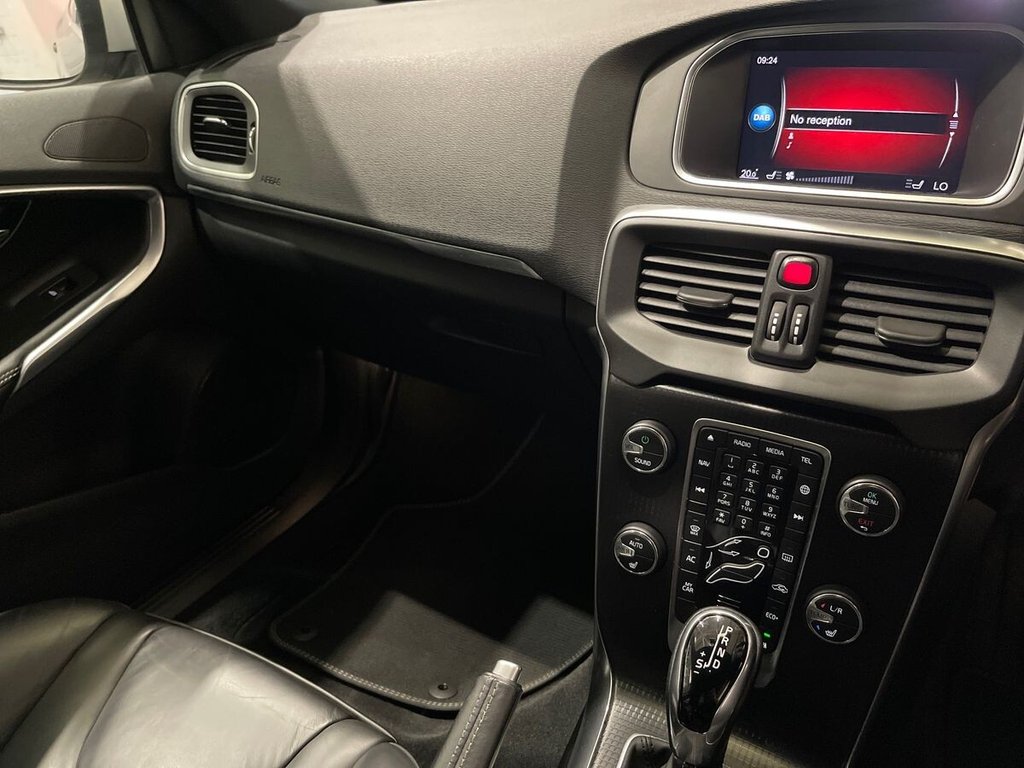 Used Volvo V40 2018 for sale - 78074152: Photo 16