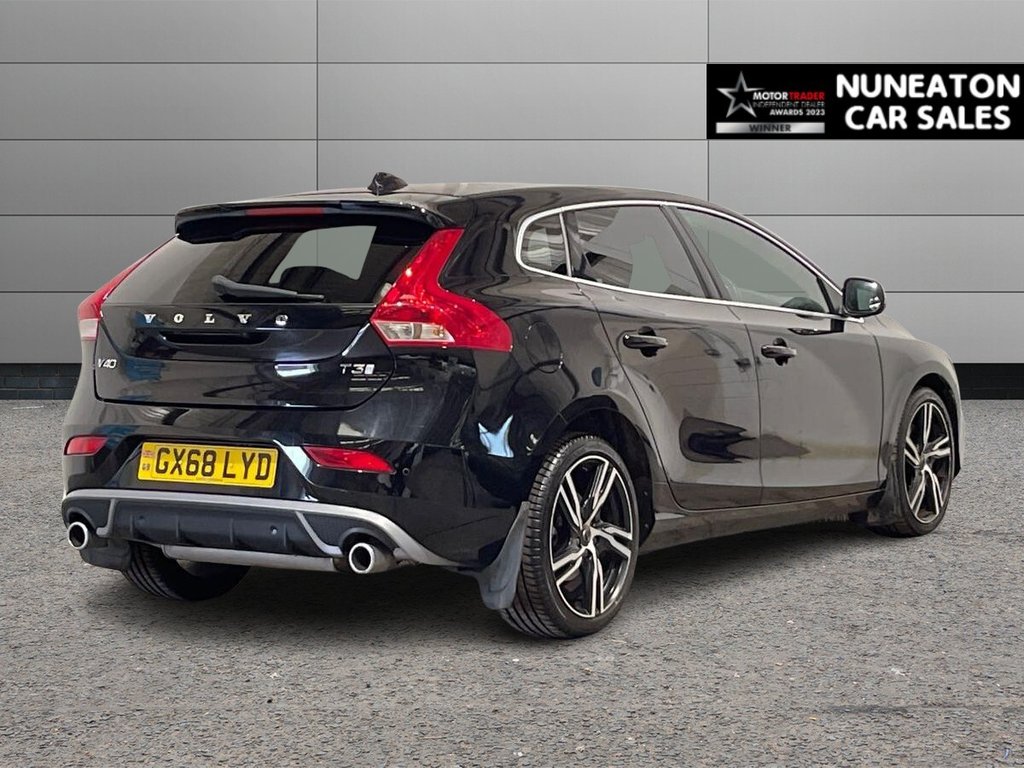 Used Volvo V40 2018 for sale - 78074152: Photo 3