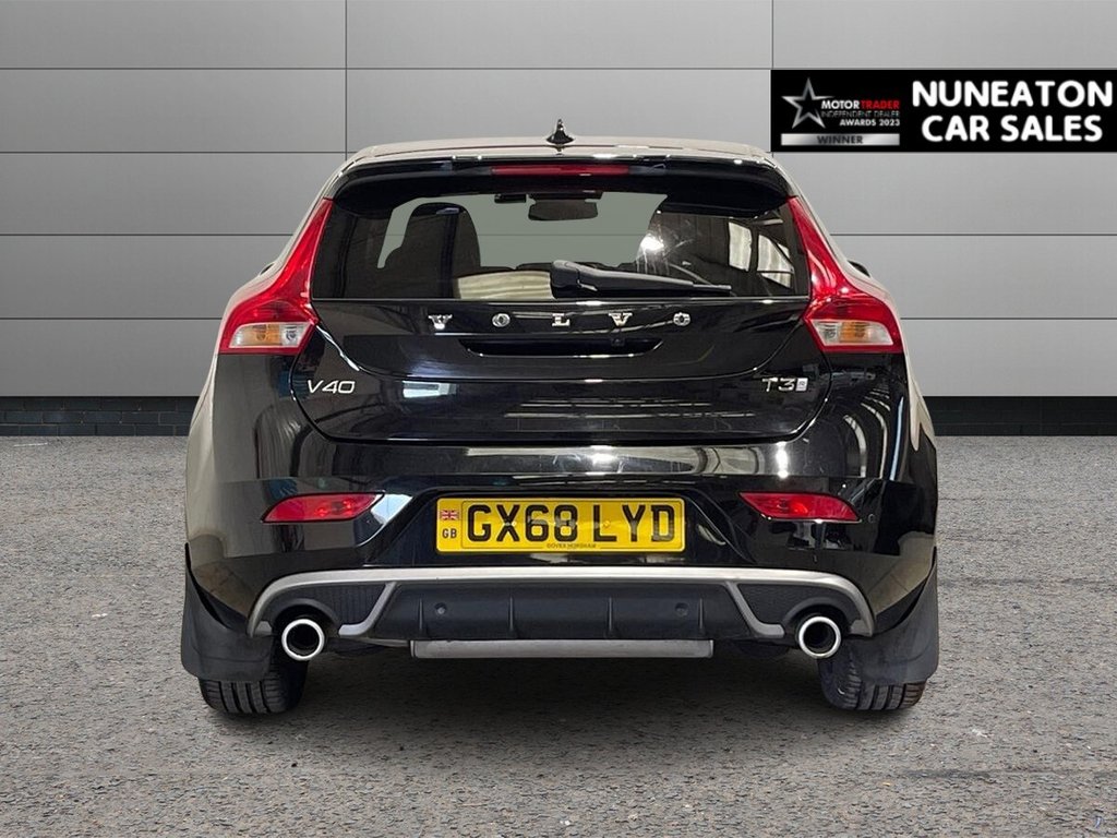 Used Volvo V40 2018 for sale - 78074152: Photo 4