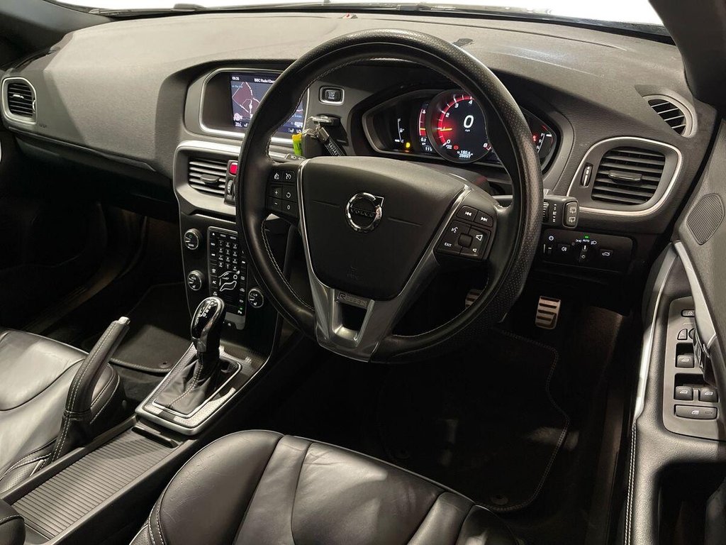 Used Volvo V40 2018 for sale - 78074152: Photo 9