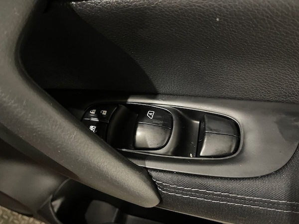 Used Nissan Qashqai 2017 for sale - 76279793: Photo 18