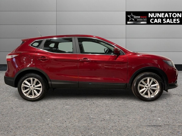 Used Nissan Qashqai 2017 for sale - 76279793: Photo 2