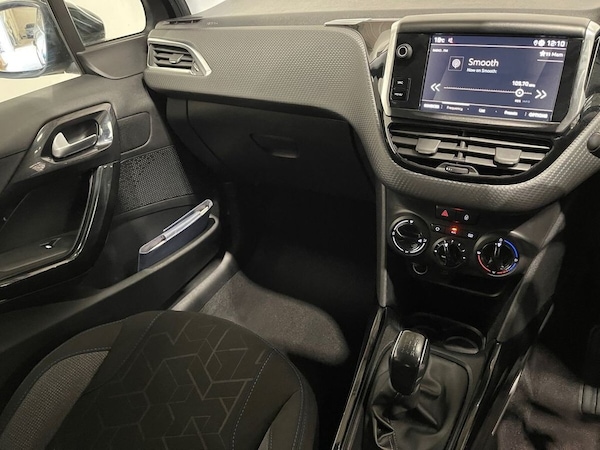Used Peugeot 2008 2019 for sale - 76245146: Photo 16