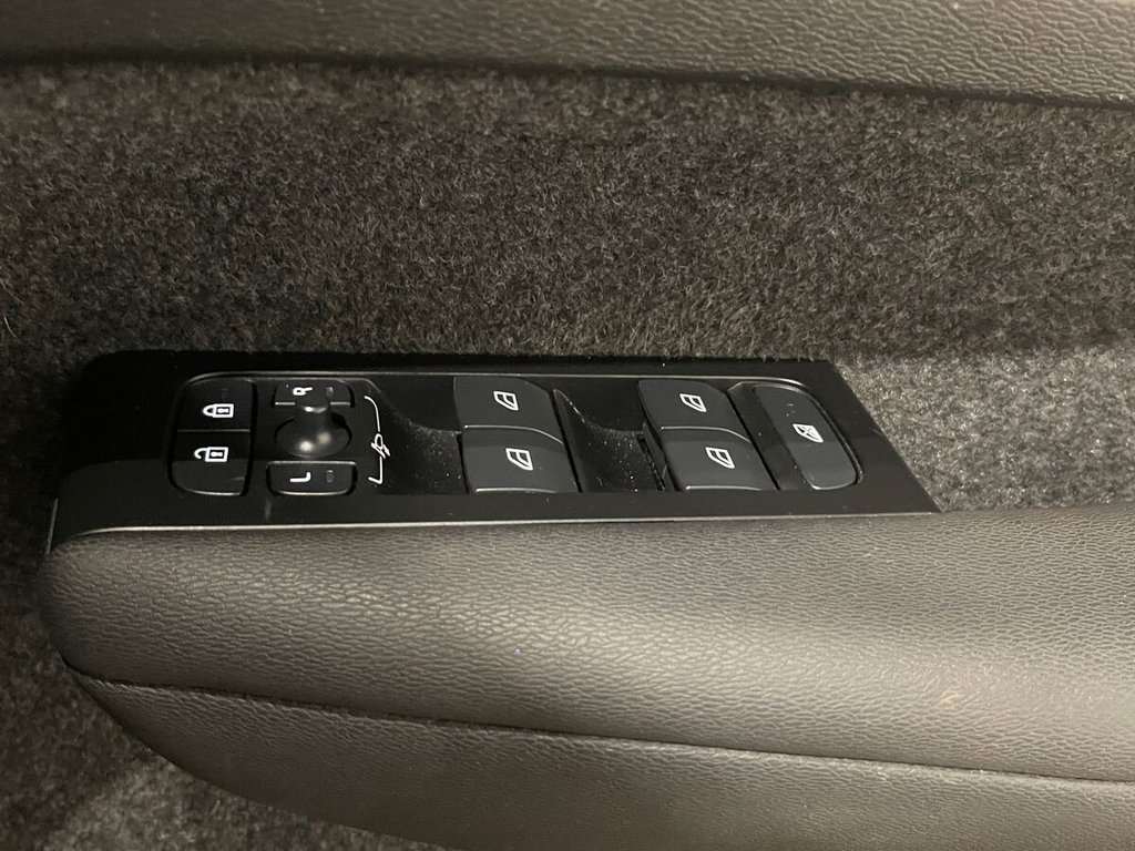 Used Volvo XC40 2022 for sale - 76731148: Photo 18