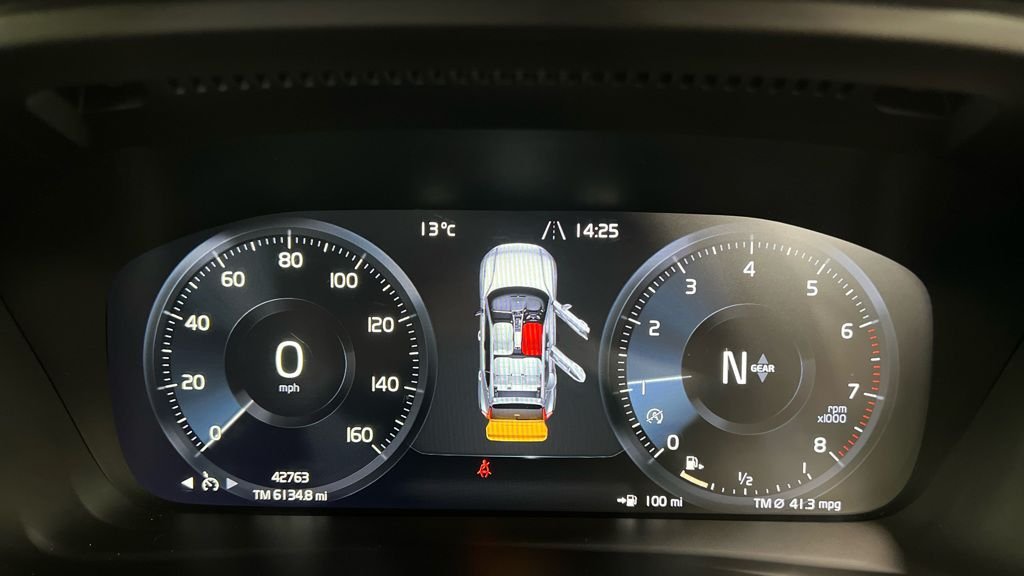 Used Volvo XC40 2022 for sale - 76731148: Photo 9