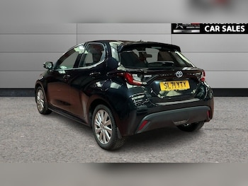 Used Toyota Yaris 2021 for sale - 78533721: Photo