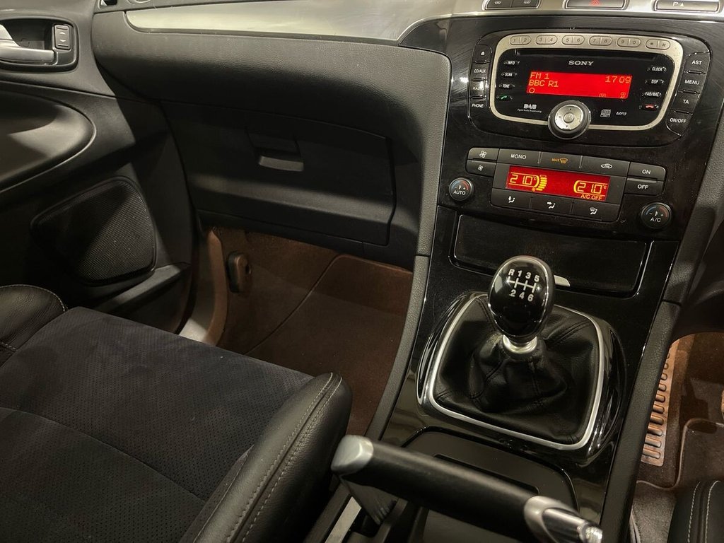 Used Ford S-Max 2013 for sale - 76632418: Photo 16