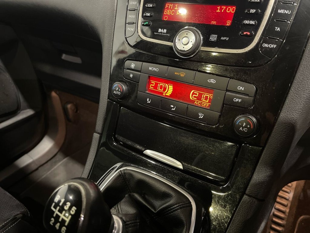 Used Ford S-Max 2013 for sale - 76632418: Photo 17