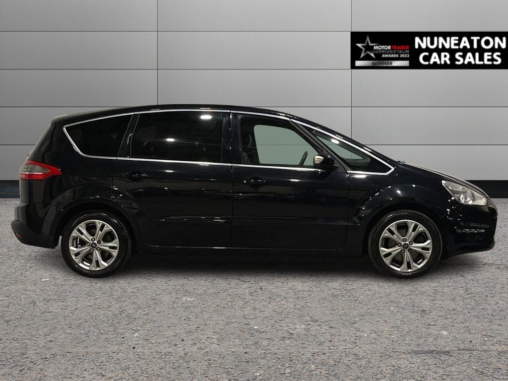 Used Ford S-Max 2013 for sale - 76632418: Photo 2