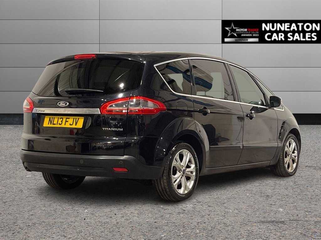 Used Ford S-Max 2013 for sale - 76632418: Photo 3