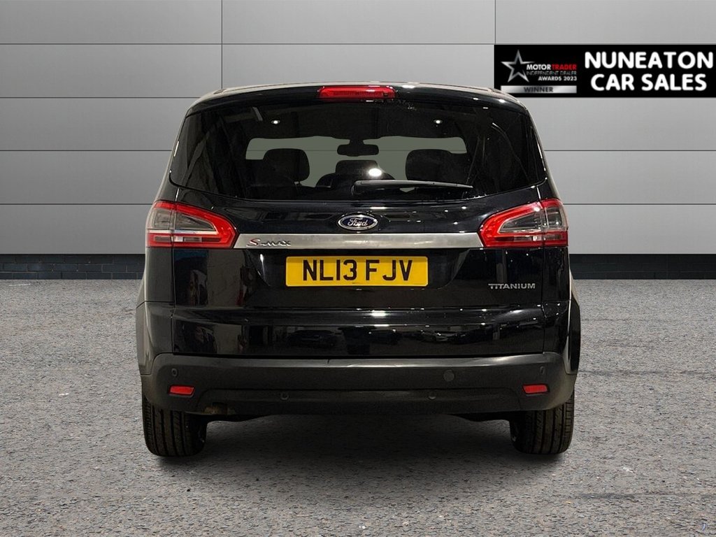 Used Ford S-Max 2013 for sale - 76632418: Photo 4