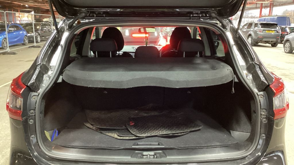 Used Nissan Qashqai 2019 for sale - 76962548: Photo 7