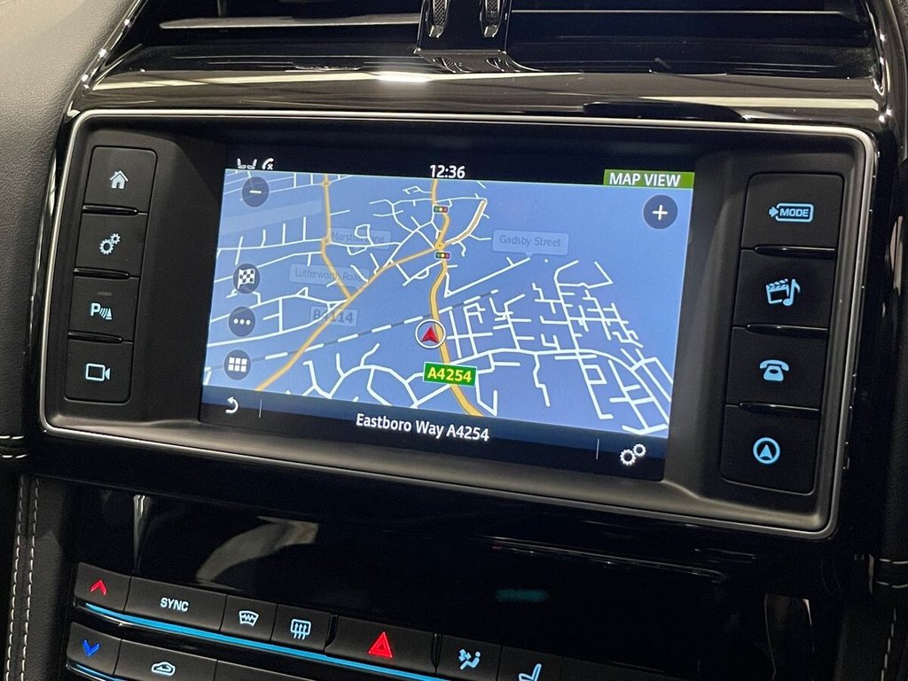 Used Jaguar F-Pace 2017 for sale - 76496600: Photo 17