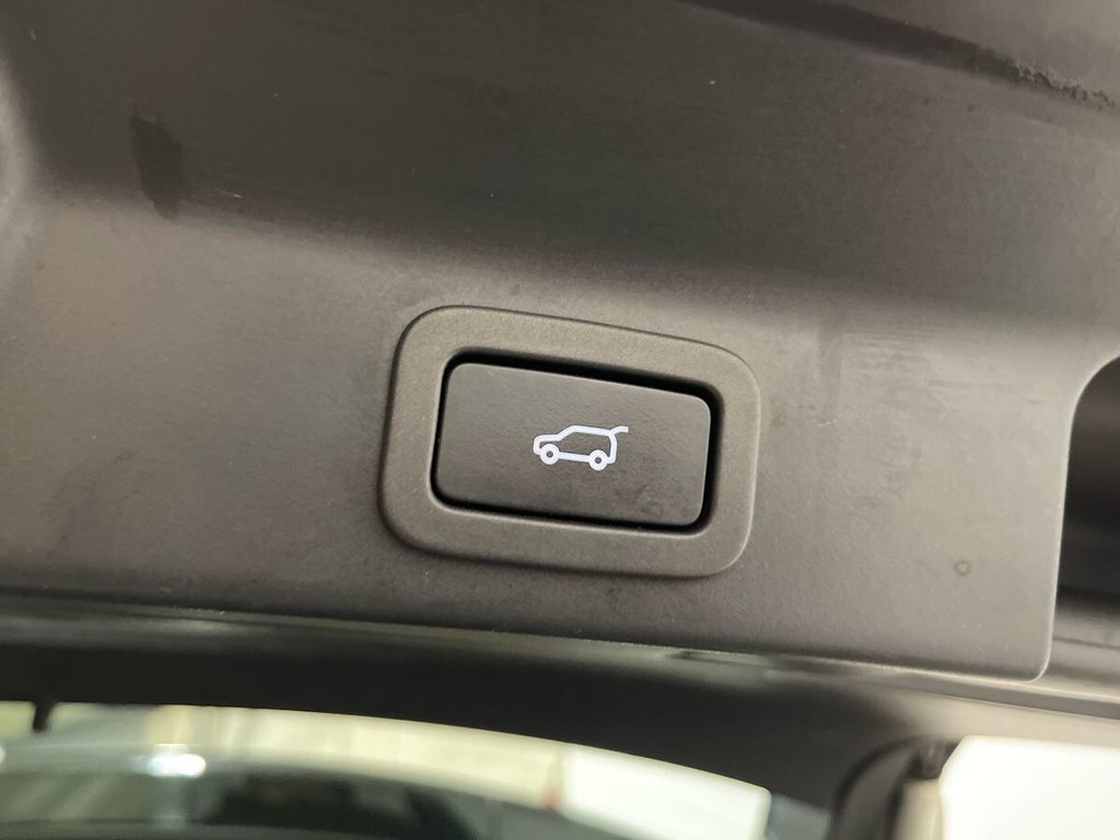 Used Jaguar F-Pace 2017 for sale - 76496600: Photo 27