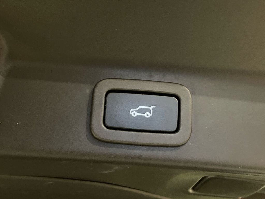 Used Jaguar F-Pace 2019 for sale - 77621162: Photo 30