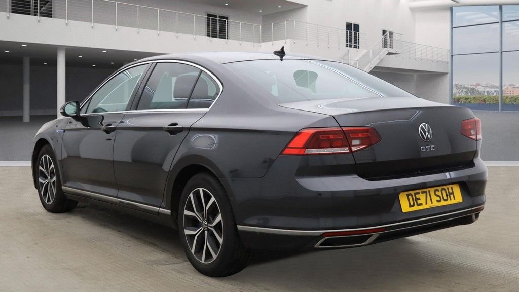 Used Volkswagen Passat 2021 for sale - 76768560: Photo 3