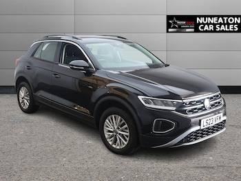 Used Volkswagen T-Roc 2023 for sale - 79466033: Photo
